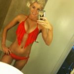 Süsse Blondine aus Bochum sucht dich