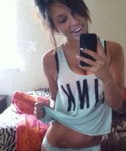 Sextreffen mit lustiger sexy Brünette aus Bonn